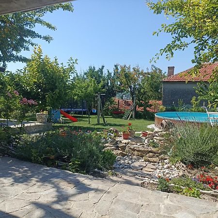 Stai Za Gosti Bazdarovi Apartment Beala Exterior foto