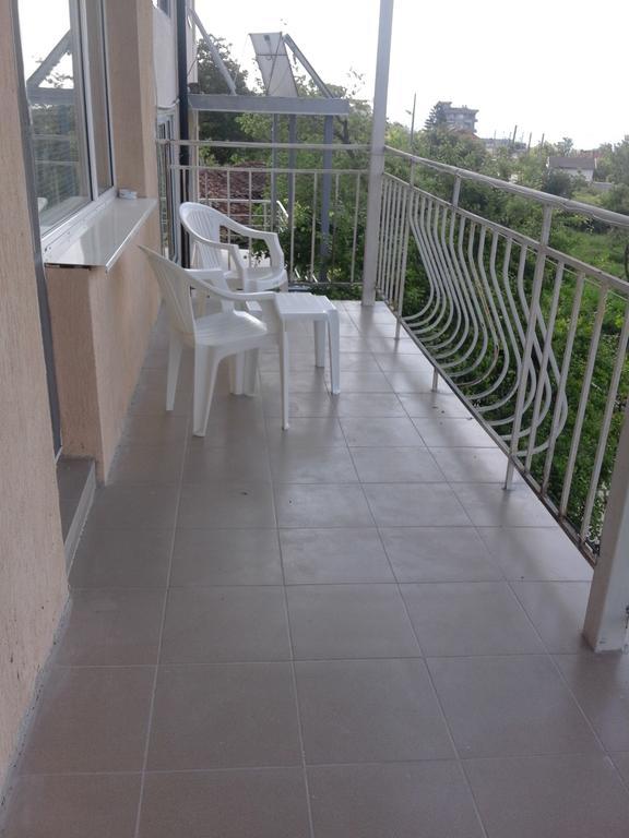 Stai Za Gosti Bazdarovi Apartment Beala Exterior foto